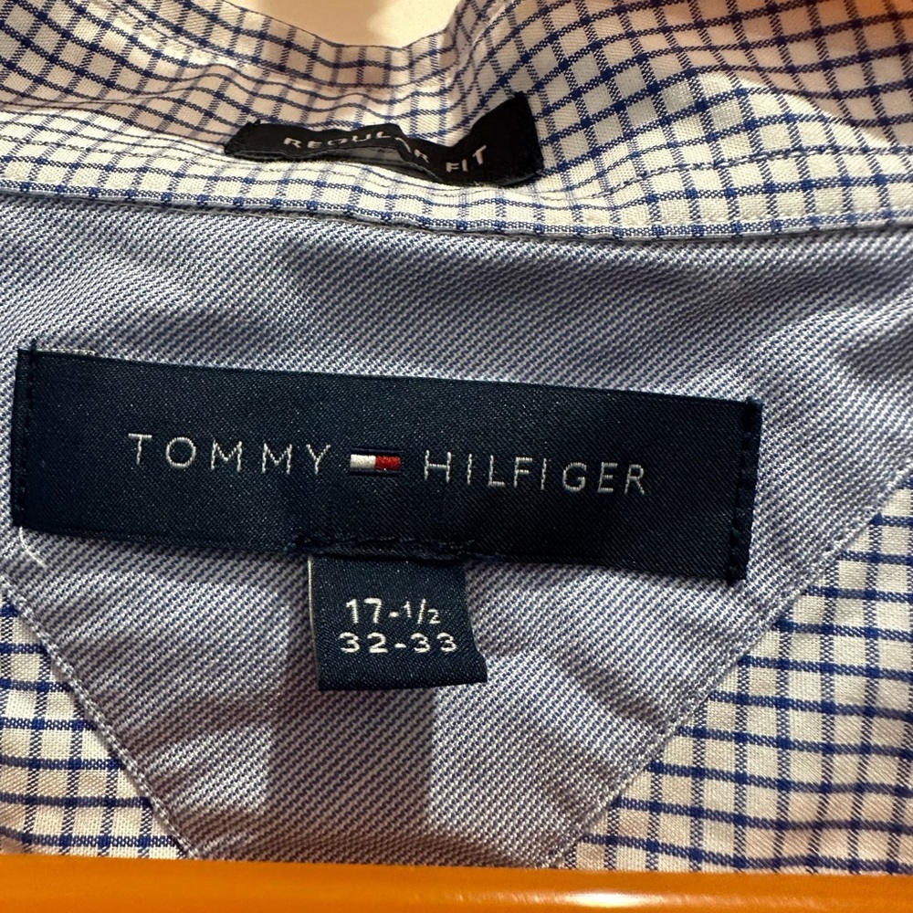 Tommy Hilfiger Dress Shirt - Picture 2 of 3